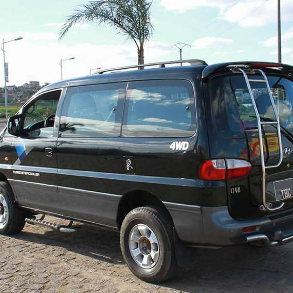 4x4 noleggio in Madagascar - Starex