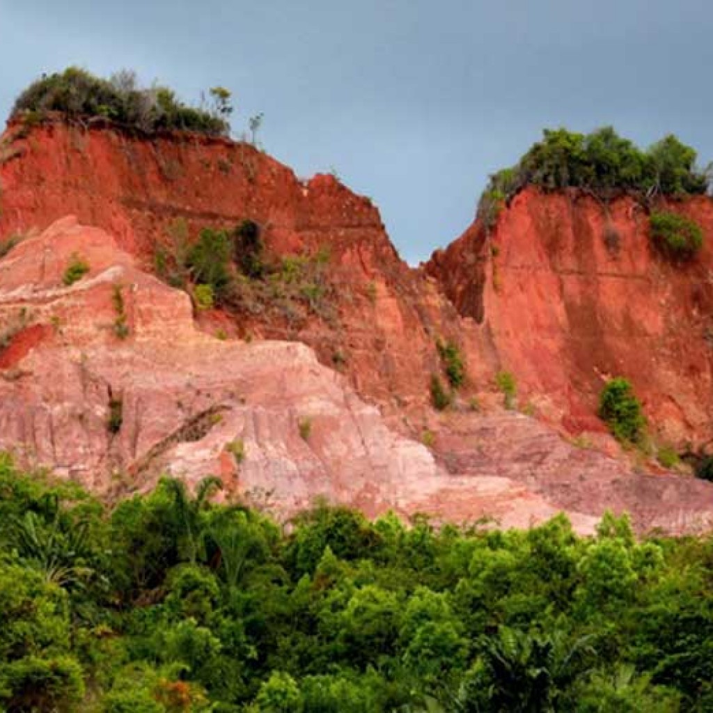 Le Cirque Rouge de Majunga