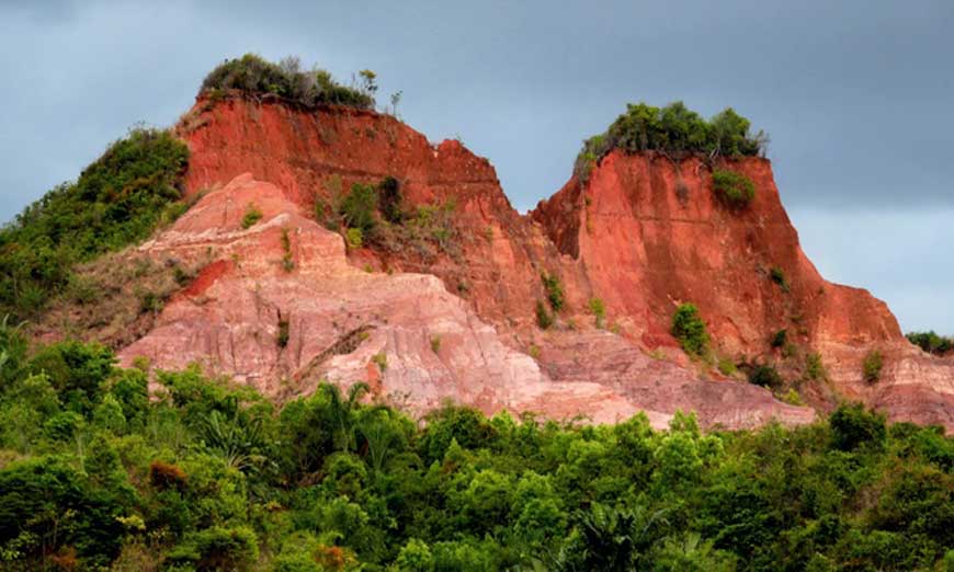 The Red Circus of Mahajanga in the northwest of Madagascar